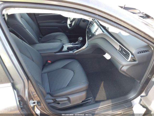 4T1B11HK1JU650382 Toyota CAMRY SE