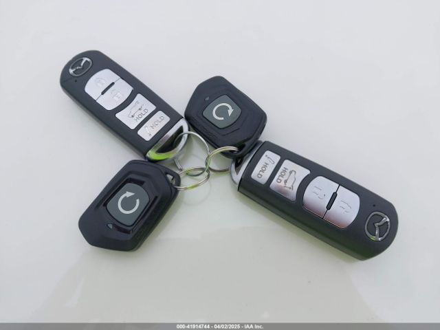 JM3TCBCY1G0110297 Mazda Cx-9 Touring