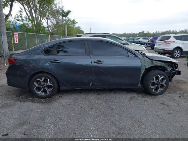 3KPF24ADXLE212929 KIA Forte Lxs