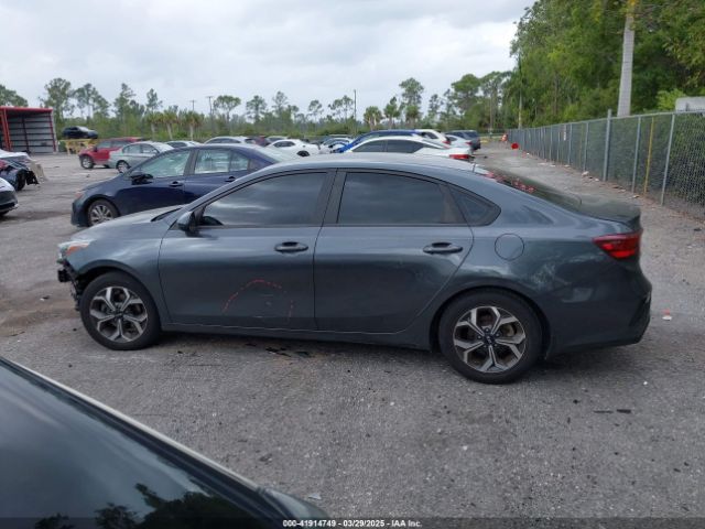 3KPF24ADXLE212929 KIA Forte Lxs