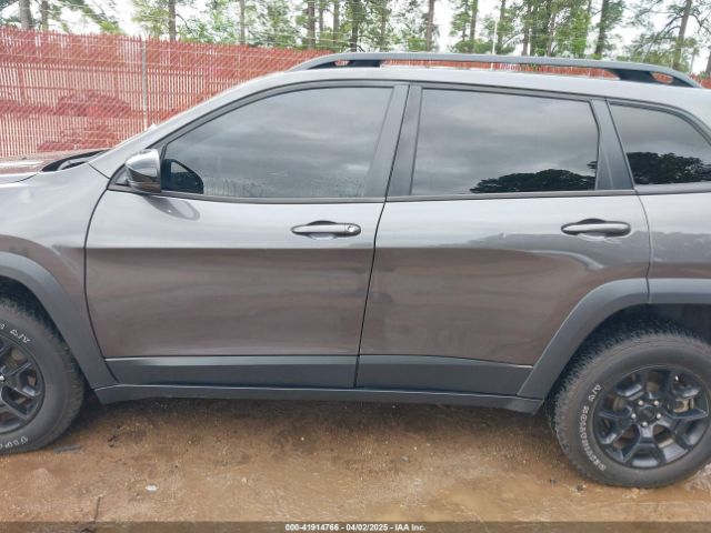 1C4PJMCX1ND528898 Jeep Cherokee X 4x4