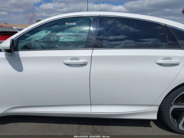 1HGCV1F32LA151119 Honda Accord Sport