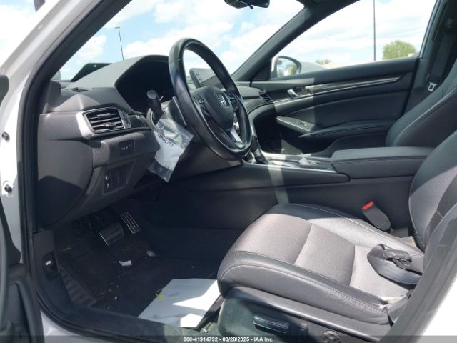 1HGCV1F32LA151119 Honda Accord Sport
