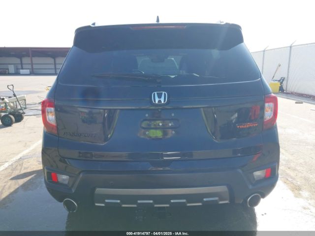 5FNYF8H63NB015562 Honda Passport Awd Trailsport