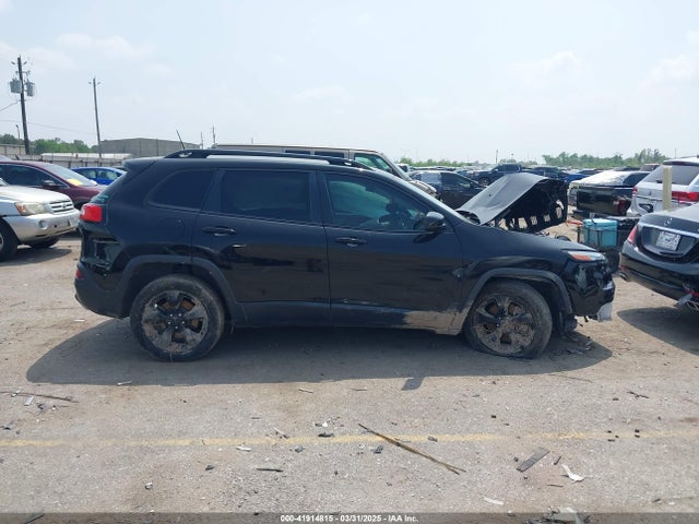 1C4PJLCX6JD606158 Jeep Cherokee Latitude Fwd