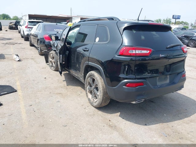 1C4PJLCX6JD606158 Jeep Cherokee Latitude Fwd