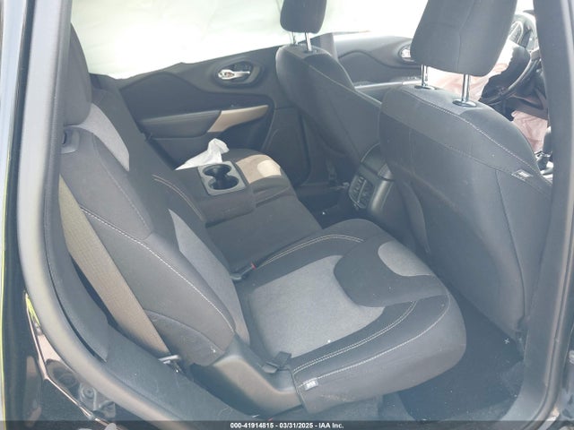 1C4PJLCX6JD606158 Jeep Cherokee Latitude Fwd
