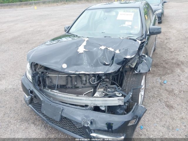 WDDGF8AB4ER323052 Mercedes-Benz C 300 Luxury 4matic/sport 4matic