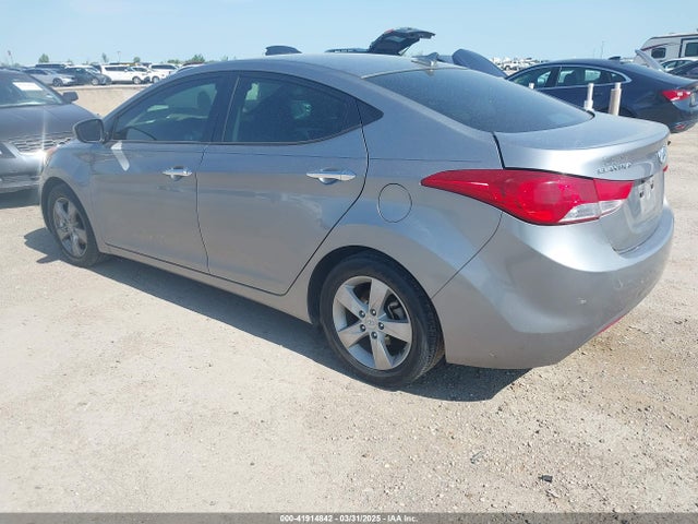 Продаж на аукціоні авто 2013 Hyundai Elantra Gls, vin: KMHDH4AE3DU729387, номер лоту: 41914842