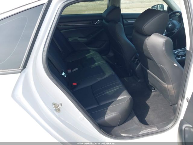 1HGCV2F98KA010158 Honda Accord Touring 2.0t