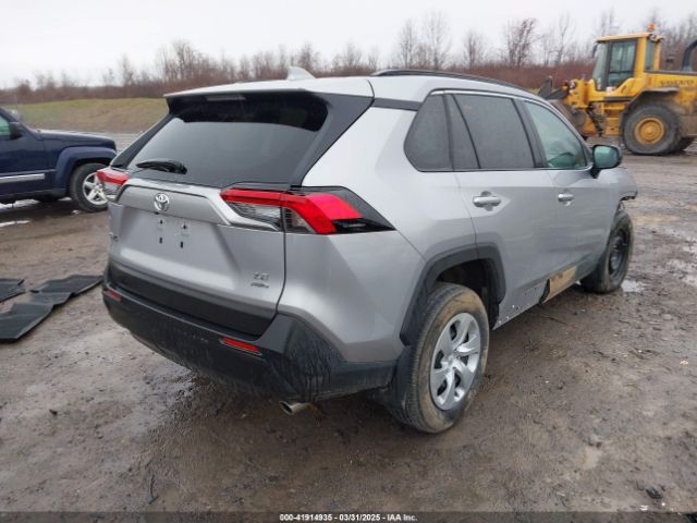2T3F1RFV6MC213066 Toyota RAV4 LE