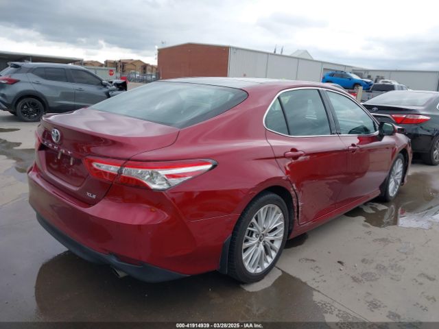 4T1B11HK0JU545722 Toyota CAMRY XLE