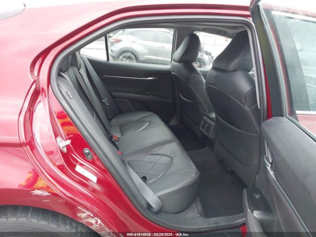 4T1B11HK0JU545722 Toyota CAMRY XLE