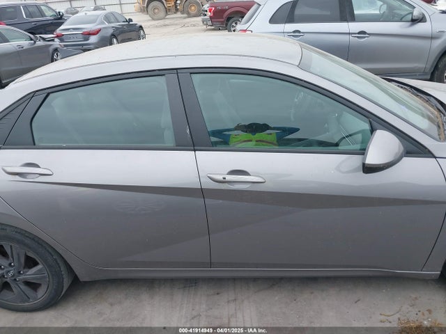 KMHLS4AG5MU195176 Hyundai ELANTRA SEL