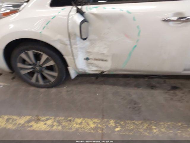 1N4BZ0CP2GC304243 Nissan LEAF SV