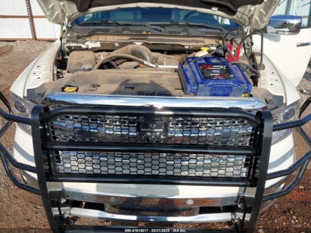 1C6RR7NT7HS832645 RAM 1500 Laramie  4x4 5'7 Box