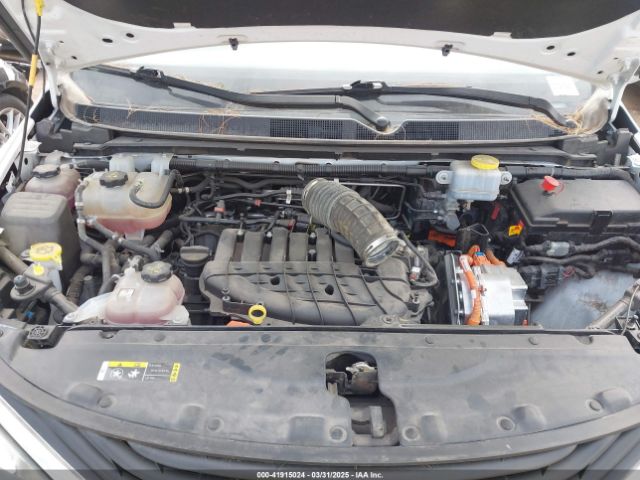 2019 CHRYSLER PACIFICA HYBRID 2C4RC1H79KR655708 Photo 9
