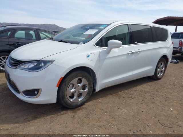 2019 CHRYSLER PACIFICA HYBRID 2C4RC1H79KR655708 Photo 1
