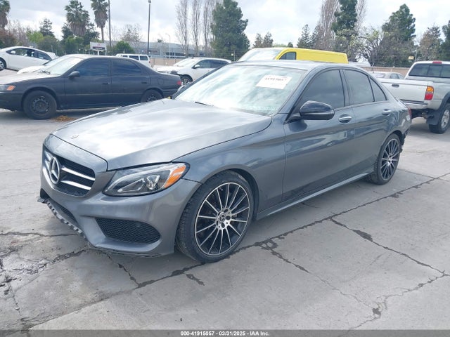 55SWF4JB2JU253953 Mercedes-Benz C 300