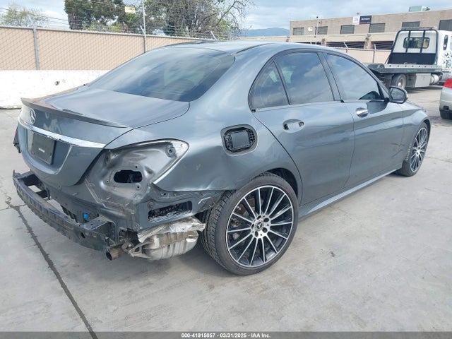 55SWF4JB2JU253953 Mercedes-Benz C 300