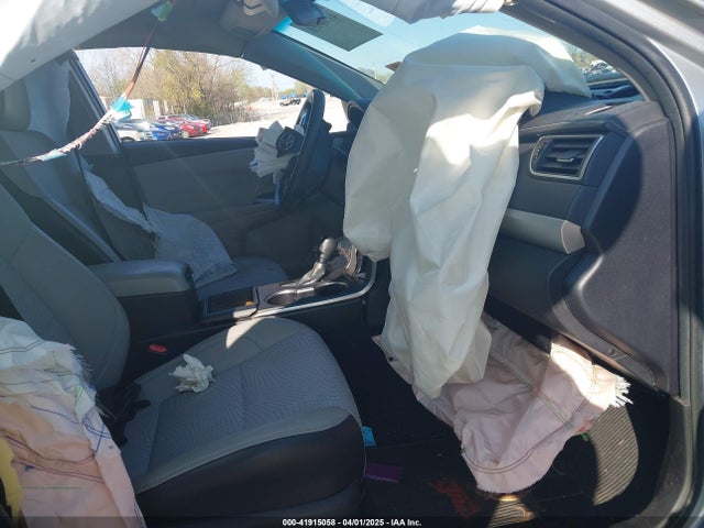 4T1BF1FK1GU238153 Toyota CAMRY SE