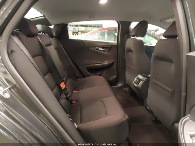 1G1ZE5ST4HF263896 Chevrolet MALIBU 1LT