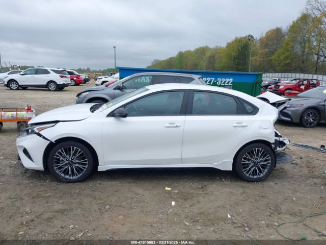 3KPF54AD5PE667569 KIA Forte Gt-line