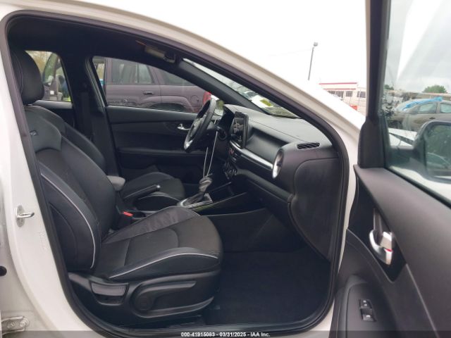 3KPF54AD5PE667569 KIA Forte Gt-line