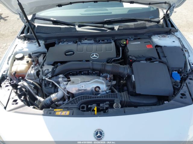 W1K3G4EB8LJ214295 Mercedes-Benz A 220