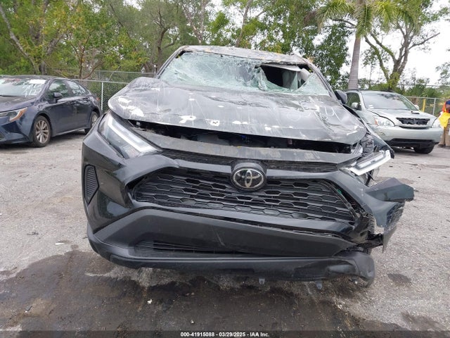 Toyota RAV4 LE 2024 2T3H1RFV6RC278564 Image 13