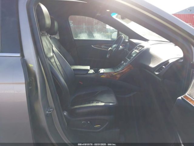 2LMTJ8LR9GBL53171 Lincoln Mkx Reserve
