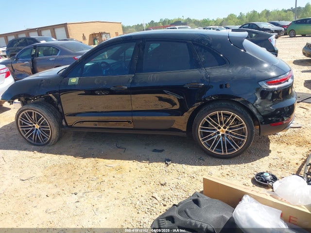 Porsche Macan 2021 WP1AB2A57MLB37105 Image 14