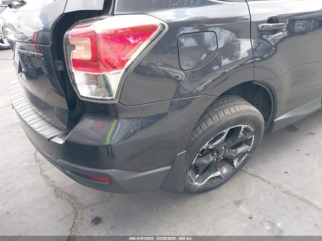 JF2SJAGC6JH565398 Subaru Forester 2.5i Premium