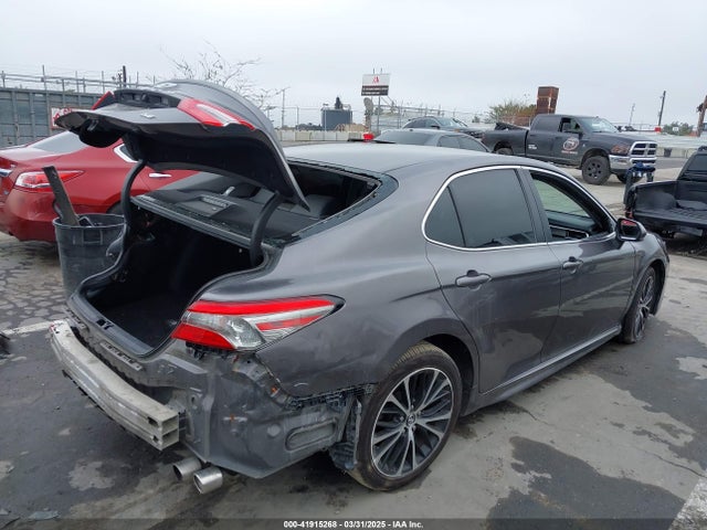 4T1B11HK6JU061571 Toyota CAMRY SE