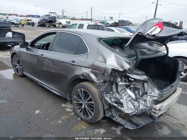 4T1B11HK6JU061571 Toyota CAMRY SE