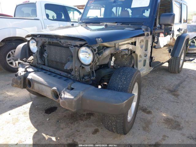 1C4BJWDG1HL738478 Jeep Wrangler Unlimited Sport