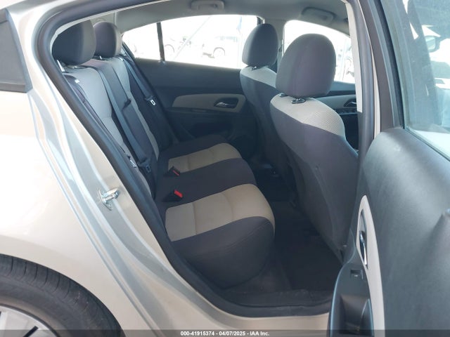 1G1PA5SG5E7116532 Chevrolet Cruze Ls Auto