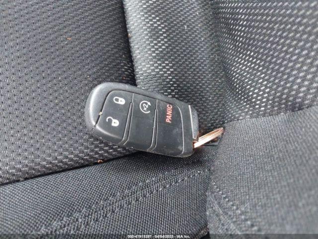 ZACCJABT4GPD06873 Jeep Renegade Latitude