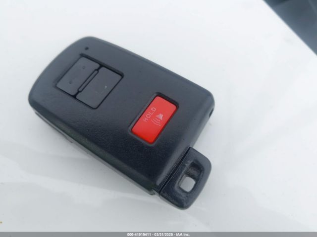2T3WFREV0JW452030 Toyota Rav4 Xle