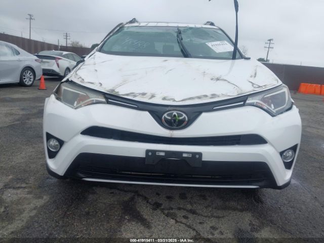 2T3WFREV0JW452030 Toyota Rav4 Xle