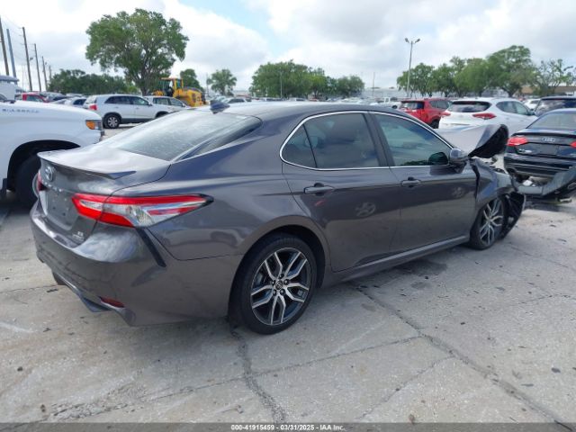 4T1B21HK3KU518917 Toyota Camry Hybrid Se