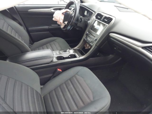 3FA6P0HD9JR195794 Ford FUSION SE