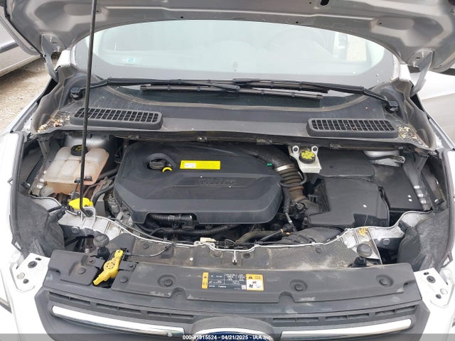 1FMCU9GX3GUA96262 Ford ESCAPE SE