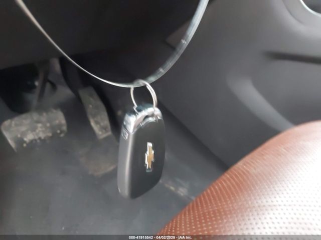 1GNEVKKW0JJ100235 Chevrolet Traverse High Country