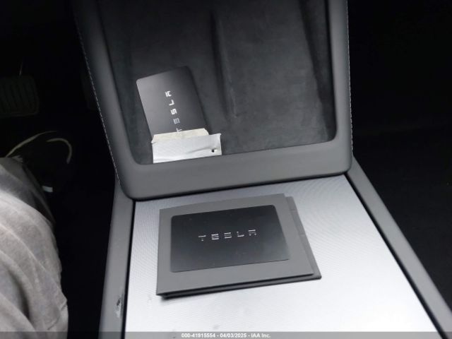 2025 TESLA MODEL 3 5YJ3E1EA0SF906935 Photo 10