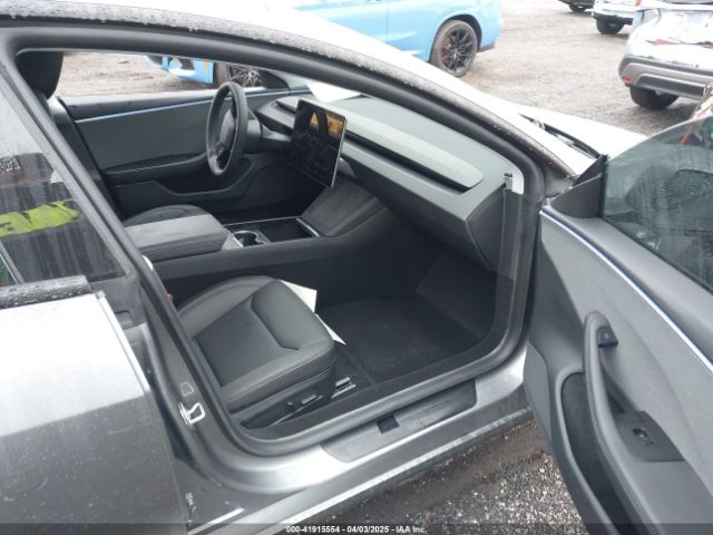 2025 TESLA MODEL 3 5YJ3E1EA0SF906935 Photo 4