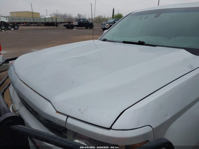 1GCVKREC6JZ379641 Chevrolet Silverado 1500 2lt