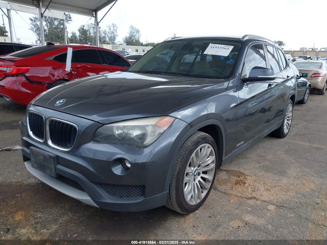 BMW X1 2014 WBAVM1C58EVW52282 Image 2