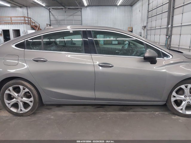 Chevrolet Cruze Premier Auto 2017 1G1BF5SMXH7135809 Image 13
