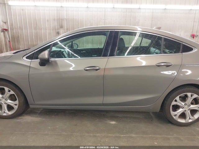 Chevrolet Cruze Premier Auto 2017 1G1BF5SMXH7135809 Image 14